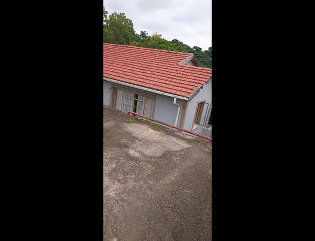 4 BEDROOM FREEHOLD FOR SALE IN BELLAIR